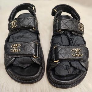 Chanel Calfskin Grained Velcro Dad Sandal 21C Pre Loved. Size 35. Hard to find!